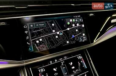 Внедорожник / Кроссовер Audi SQ8 2024 в 