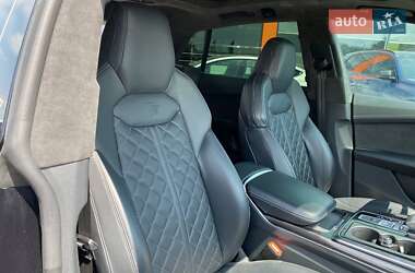 Внедорожник / Кроссовер Audi SQ8 2020 в 