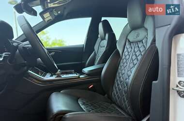 Внедорожник / Кроссовер Audi SQ8 2021 в 