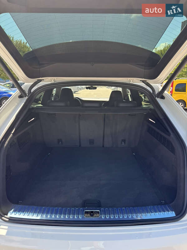 Внедорожник / Кроссовер Audi SQ8 2021 в Киеве