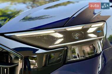 Внедорожник / Кроссовер Audi SQ8 2021 в 
