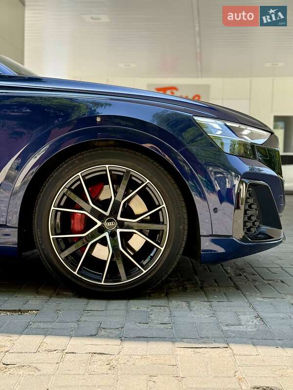Внедорожник / Кроссовер Audi SQ8 2021 в Днепре фото 14 Внедорожник / Кроссовер Audi SQ8 2021 в Днепре