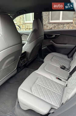 Внедорожник / Кроссовер Audi SQ8 2020 в 