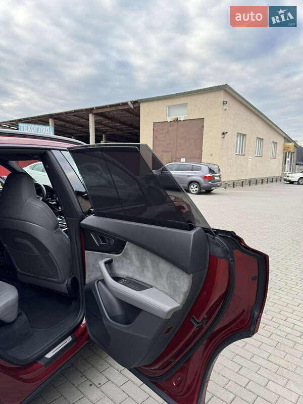 Внедорожник / Кроссовер Audi SQ8 2020 в Владимире