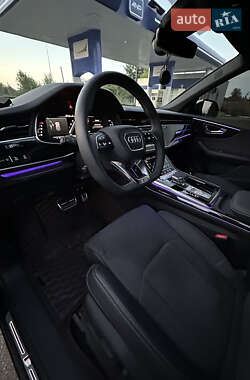 Внедорожник / Кроссовер Audi SQ8 2024 в 
