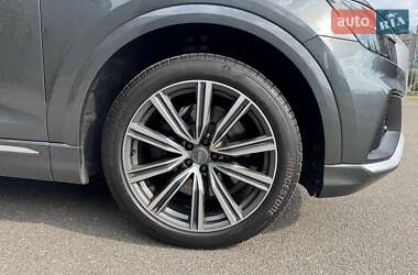 Внедорожник / Кроссовер Audi SQ8 2020 в 
