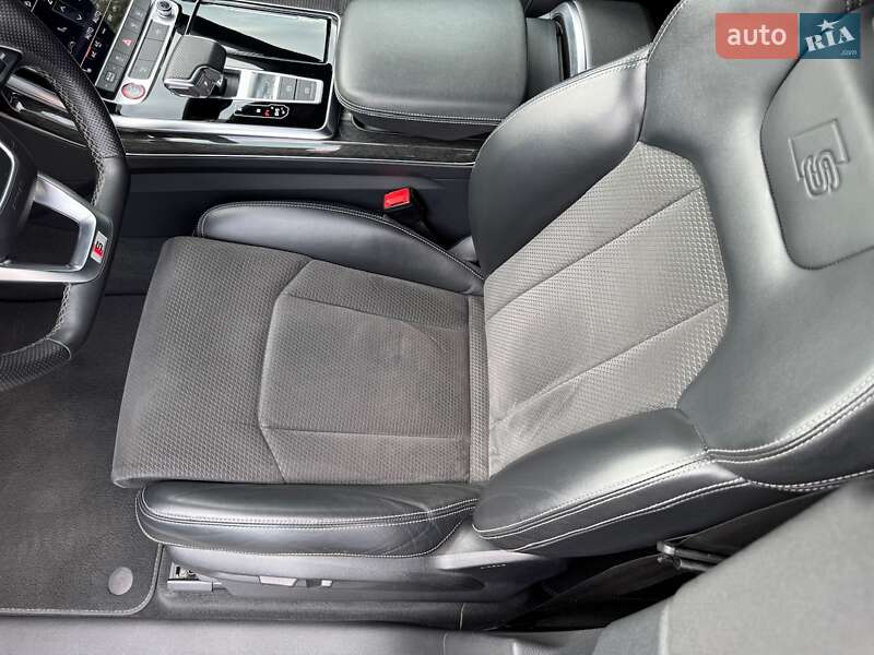 Внедорожник / Кроссовер Audi SQ8 2020 в Киеве