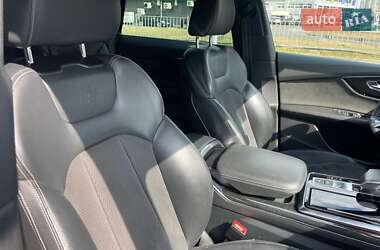 Внедорожник / Кроссовер Audi SQ8 2020 в 