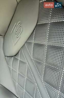 Внедорожник / Кроссовер Audi SQ8 2025 в 