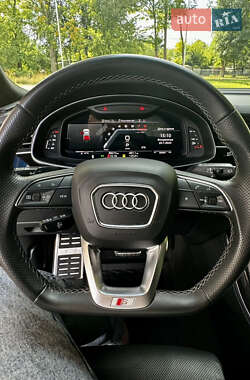 Внедорожник / Кроссовер Audi SQ8 2021 в 