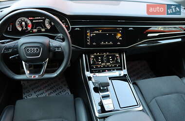 Внедорожник / Кроссовер Audi SQ8 2022 в 