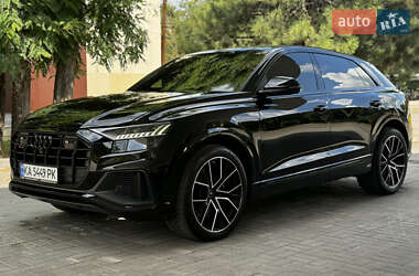 Внедорожник / Кроссовер Audi SQ8 2021 в 