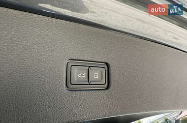Внедорожник / Кроссовер Audi SQ8 2023 в 