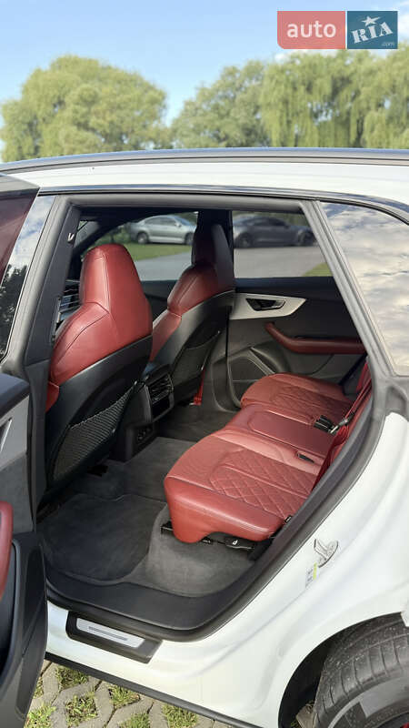Внедорожник / Кроссовер Audi SQ8 2023 в Хмельницком