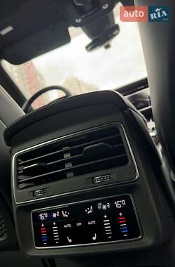 Внедорожник / Кроссовер Audi SQ8 2025 в 