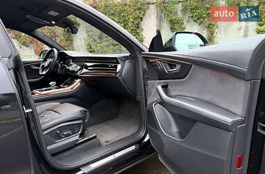 Внедорожник / Кроссовер Audi SQ8 2019 в 
