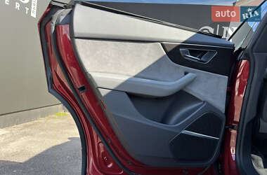 Внедорожник / Кроссовер Audi SQ8 2020 в 