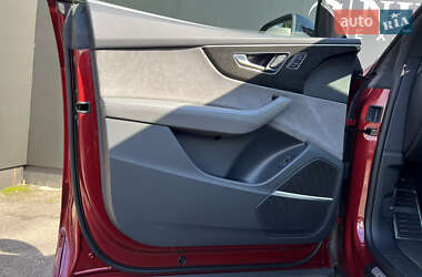 Внедорожник / Кроссовер Audi SQ8 2020 в 
