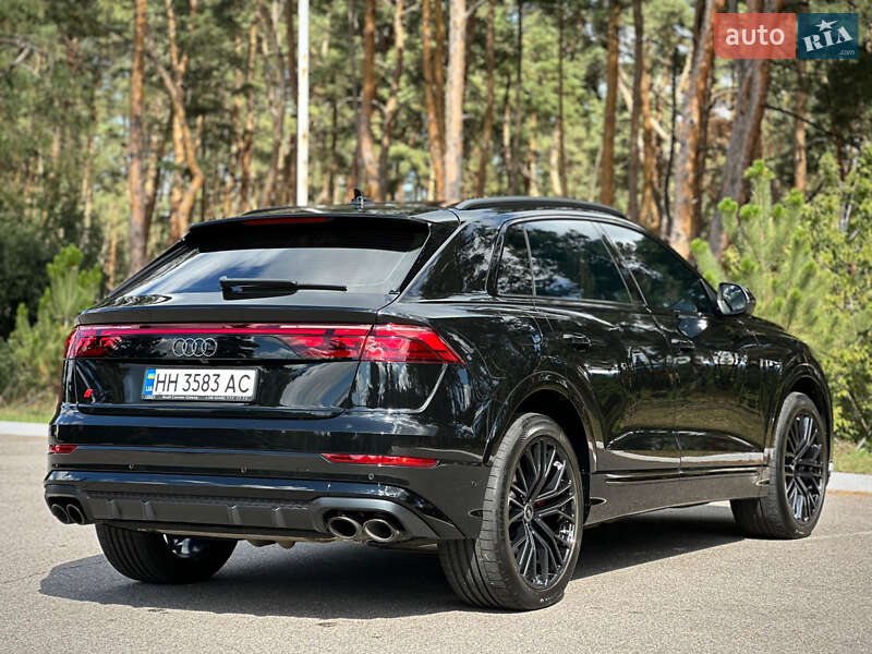Внедорожник / Кроссовер Audi SQ8 2025 в Киеве