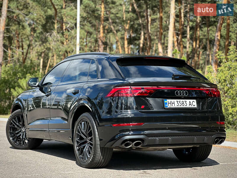 Внедорожник / Кроссовер Audi SQ8 2025 в Киеве