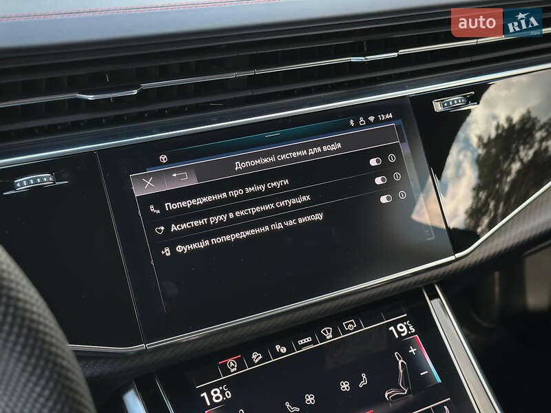 Внедорожник / Кроссовер Audi SQ8 2025 в Киеве