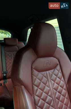 Внедорожник / Кроссовер Audi SQ8 2022 в 