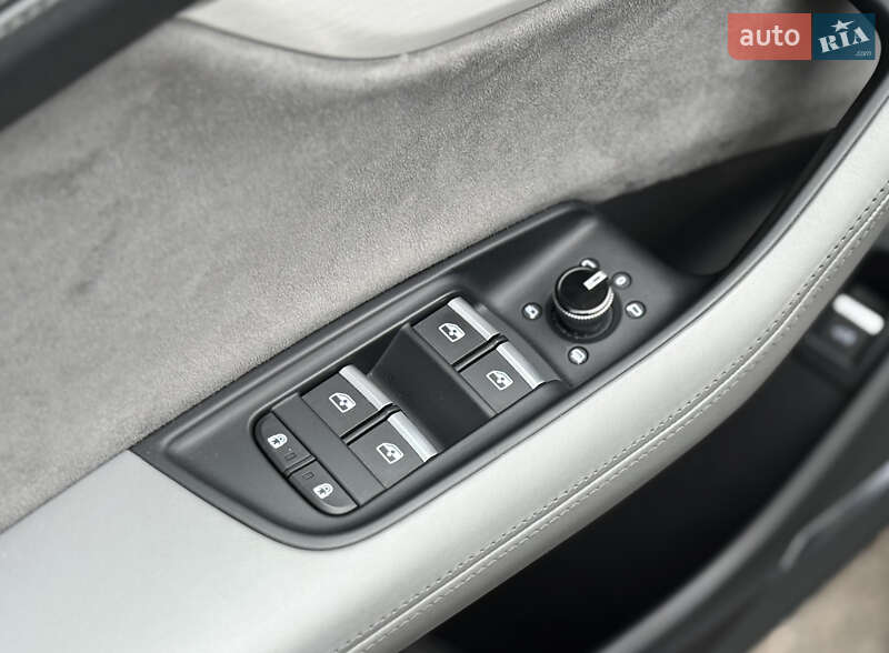 Внедорожник / Кроссовер Audi SQ8 2021 в Киеве