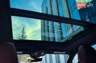 Внедорожник / Кроссовер Audi SQ8 2021 в 