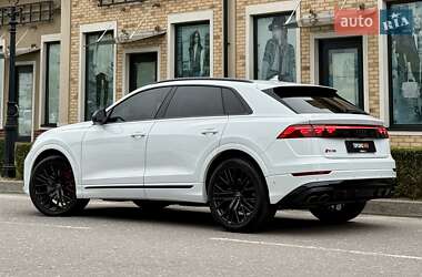 Внедорожник / Кроссовер Audi SQ8 2024 в 