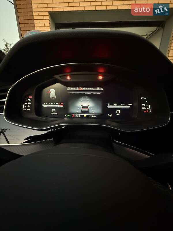 Внедорожник / Кроссовер Audi SQ8 2025 в Запорожье фото 3 Внедорожник / Кроссовер Audi SQ8 2025 в Запорожье