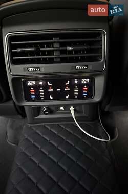 Внедорожник / Кроссовер Audi SQ8 2025 в 