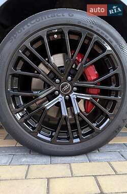 Внедорожник / Кроссовер Audi SQ8 2025 в 