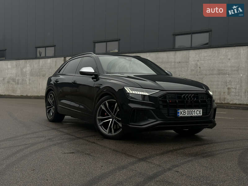 Внедорожник / Кроссовер Audi SQ8 2023 в 