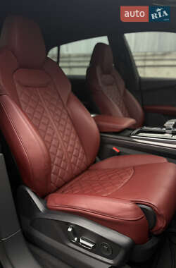 Внедорожник / Кроссовер Audi SQ8 2023 в 