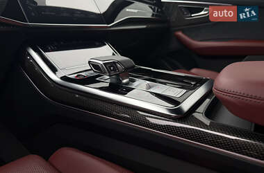 Внедорожник / Кроссовер Audi SQ8 2023 в 