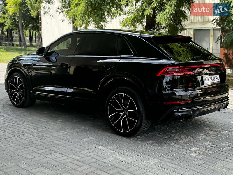Позашляховик / Кросовер Audi SQ8 2021 в Дніпрі