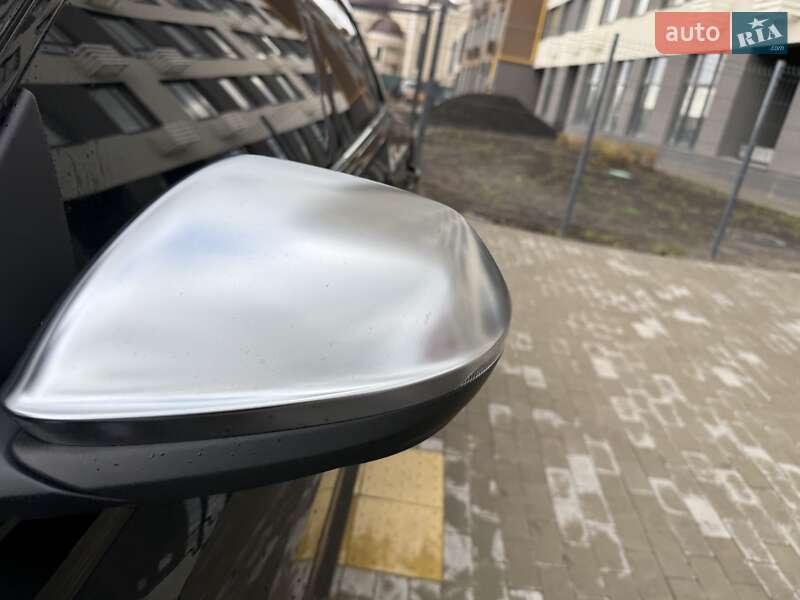 Внедорожник / Кроссовер Audi SQ8 2025 в Киеве