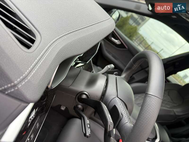 Внедорожник / Кроссовер Audi SQ8 2025 в Киеве