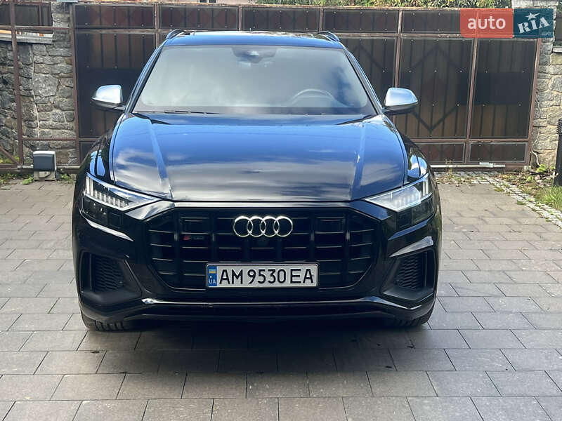 Внедорожник / Кроссовер Audi SQ8 2020 в 