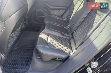 Позашляховик / Кросовер Audi SQ8 2021 в 