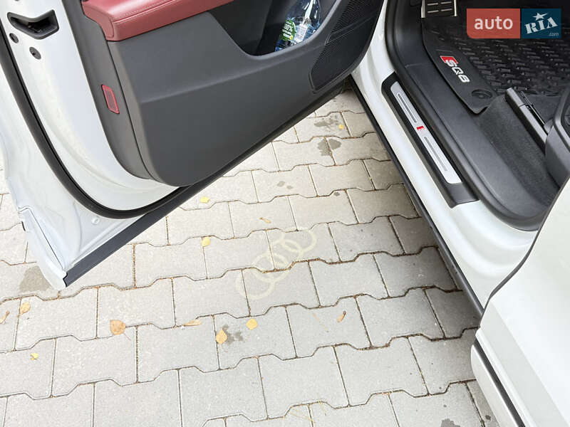 Внедорожник / Кроссовер Audi SQ8 2021 в Тернополе