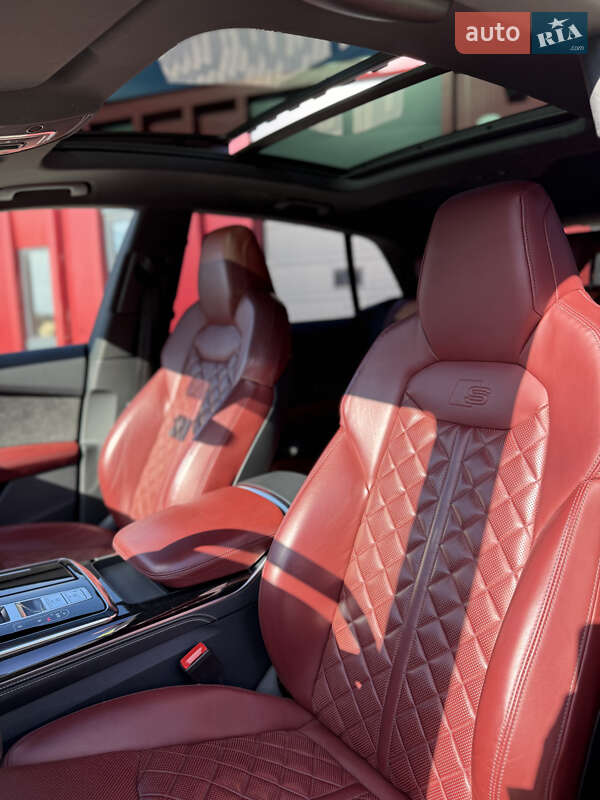 Внедорожник / Кроссовер Audi SQ8 2021 в Львове