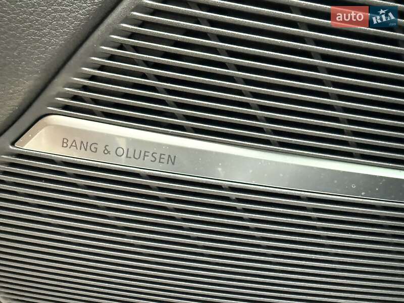 Позашляховик / Кросовер Audi SQ8 2025 в Києві фото 127 Позашляховик / Кросовер Audi SQ8 2025 в Києві