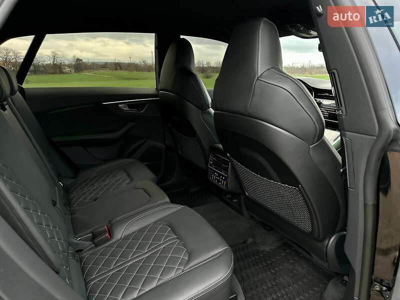 Внедорожник / Кроссовер Audi SQ8 2024 в Киеве