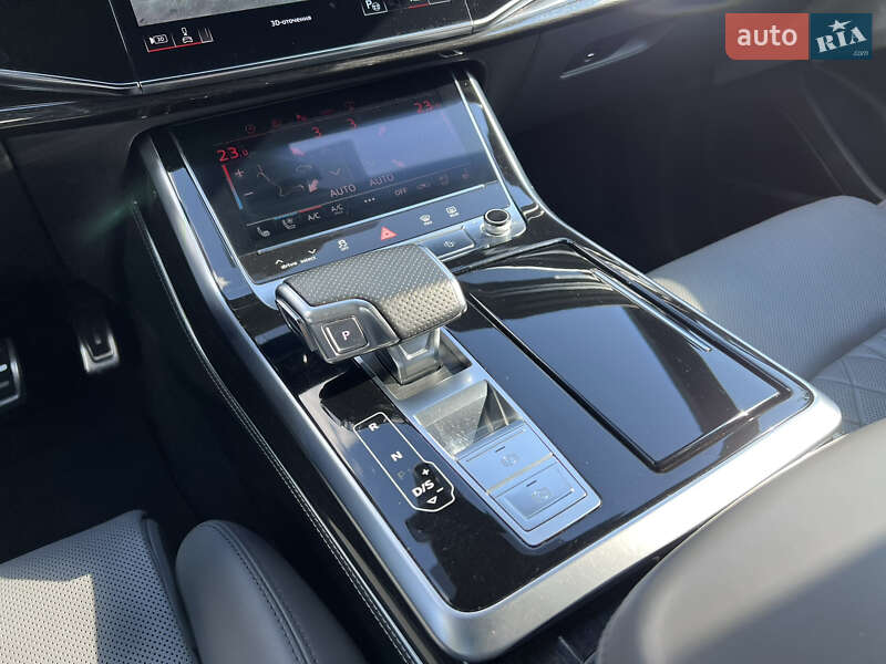 Позашляховик / Кросовер Audi SQ8 2020 в Львові