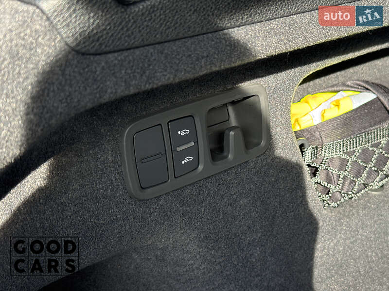 Позашляховик / Кросовер Audi SQ8 2024 в Одесі фото 19 Позашляховик / Кросовер Audi SQ8 2024 в Одесі