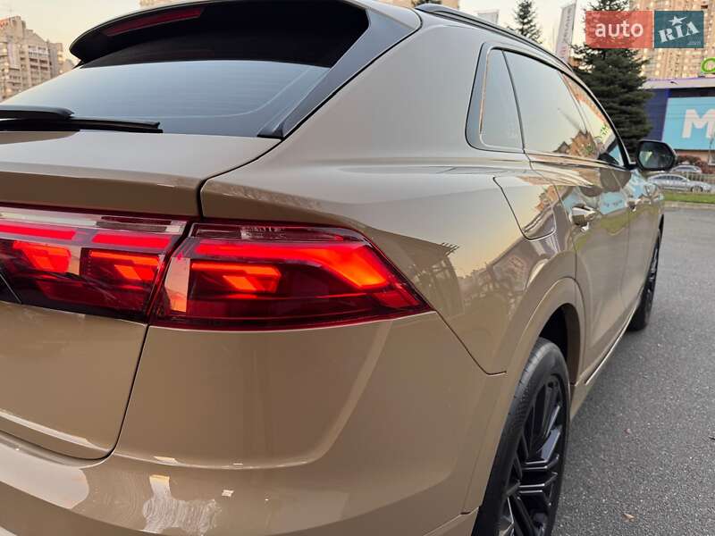 Позашляховик / Кросовер Audi SQ8 2024 в Києві