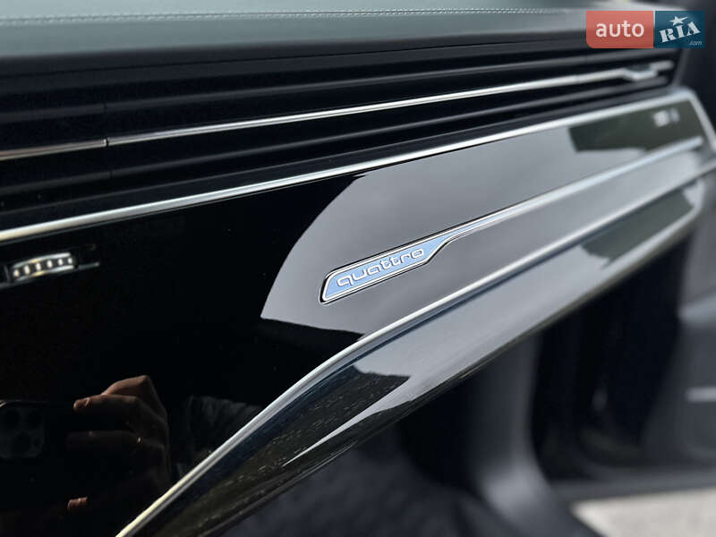 Внедорожник / Кроссовер Audi SQ8 2021 в Днепре