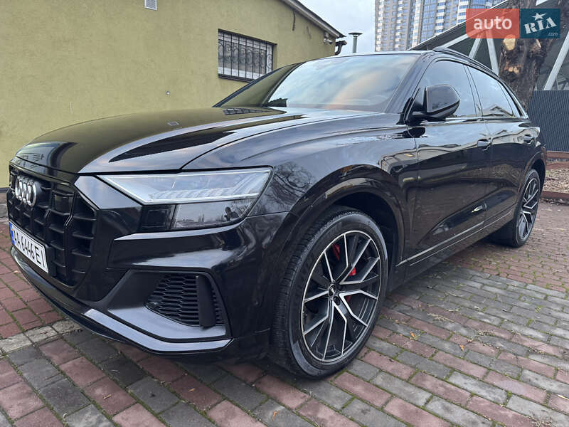 Внедорожник / Кроссовер Audi SQ8 2020 в Киеве