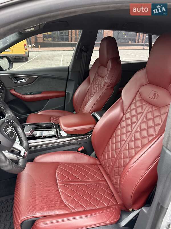 Внедорожник / Кроссовер Audi SQ8 2020 в Киеве фото 15 Внедорожник / Кроссовер Audi SQ8 2020 в Киеве